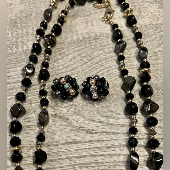VINTAGE CHICOS/JAPAN NECKLACE & CLIP SET THAT IS CLASSY AND SOOO RICH 💕👏 - Picture 12 of 15